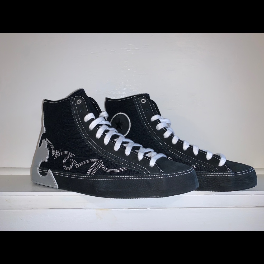 Converse all star Chuck Taylor women’s sz 8